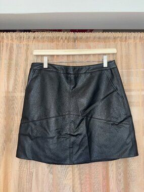 Lulus Harley Black Vegan Leather Mini Skirt NWOT, Size M